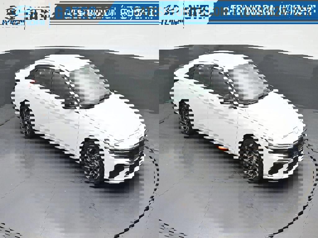 New 2025 Hyundai Elantra Sport image 39