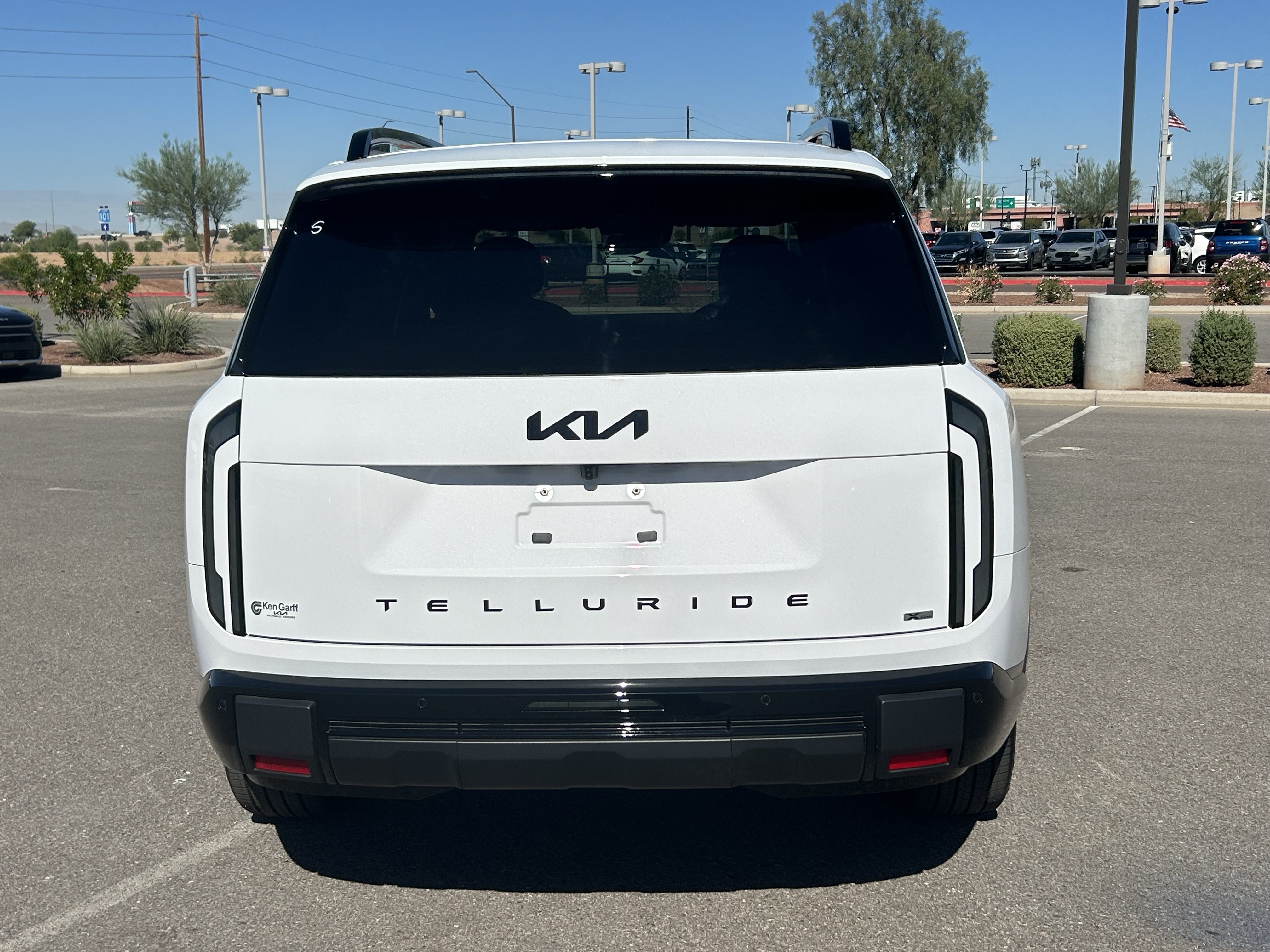 Certified 2027 Kia Telluride SX Prestige X-Line w/ Towing Package AWD/4WD image 4