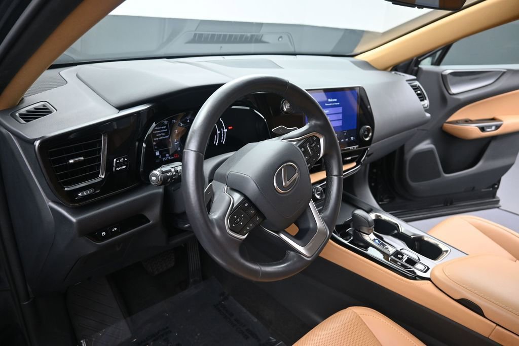 Certified 2023 Lexus NX 250 FWD w/ Towing Package (2000 Lbs) image 13