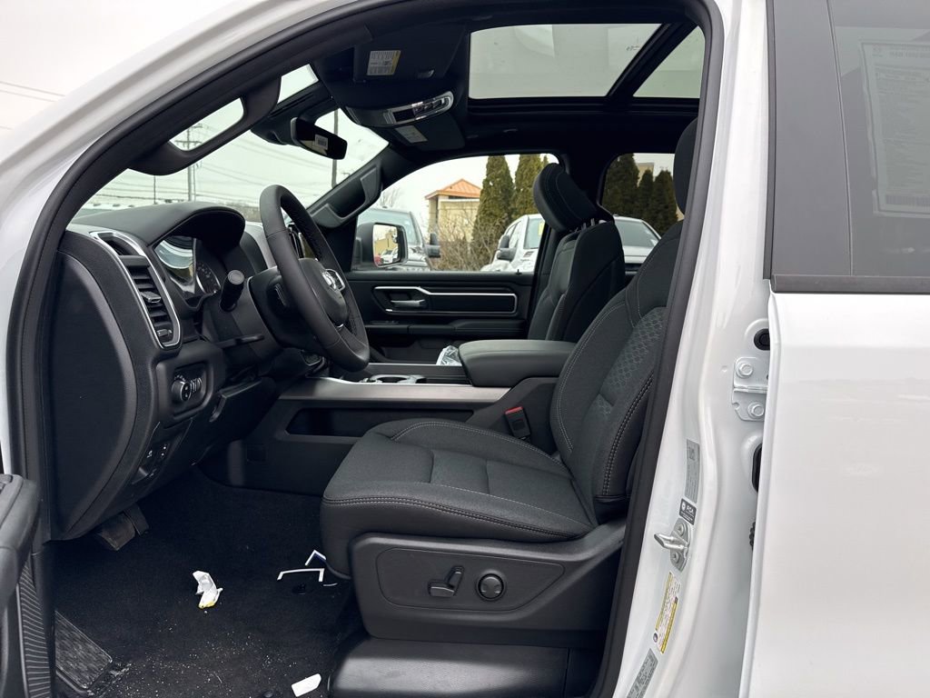 New 2026 RAM 1500 4x4 Crew Cab image 19