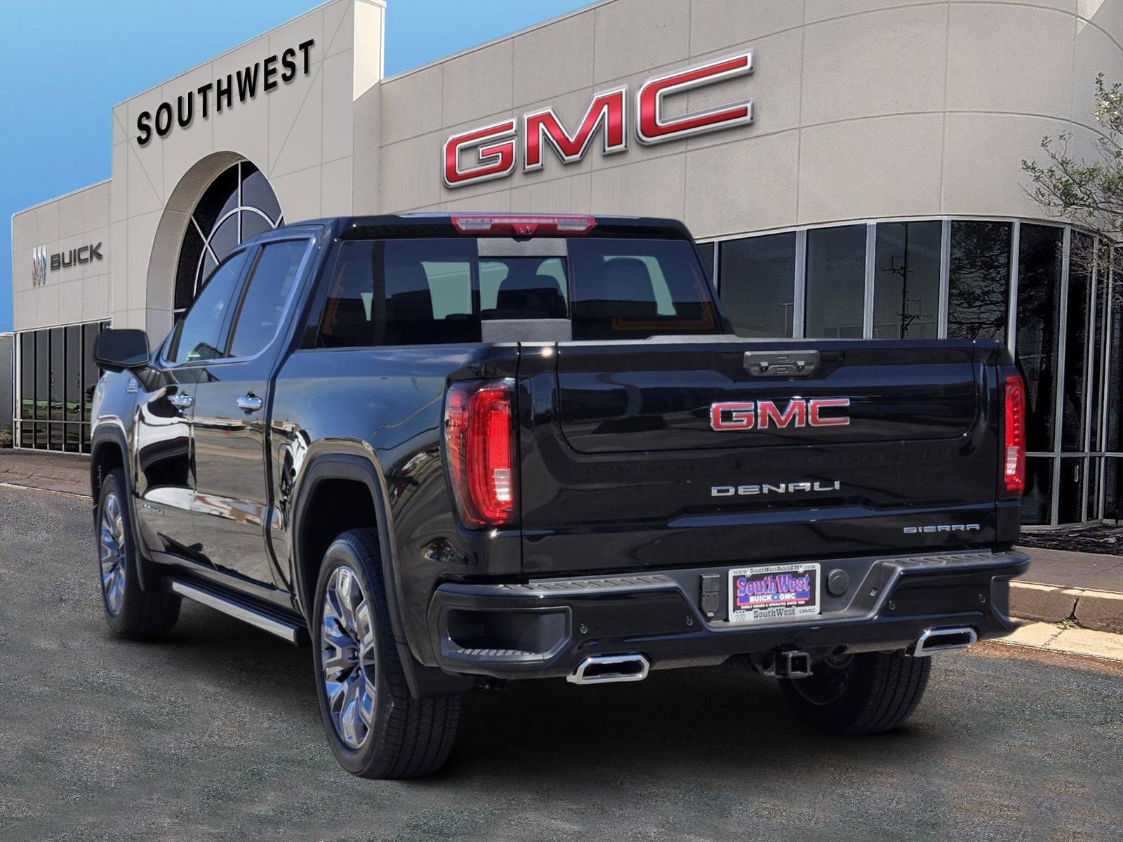 New 2026 GMC Sierra 1500 Denali w/ Denali Reserve Package image 4
