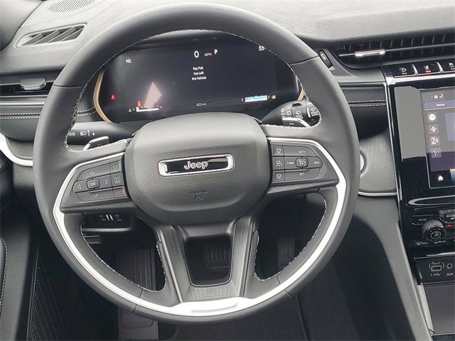 New 2025 Jeep Grand Cherokee L Altitude image 15