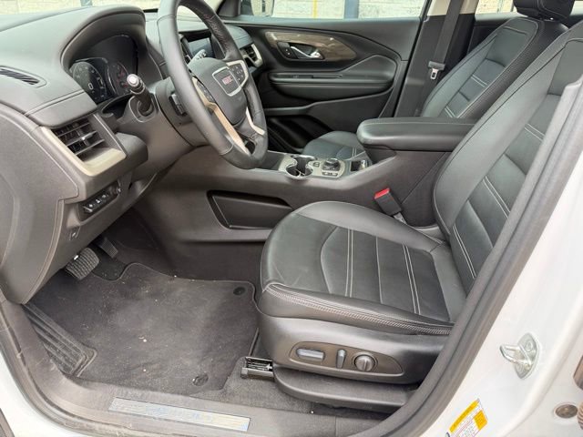 Used 2023 GMC Terrain Denali w/ Denali Premium Package AWD/4WD image 16