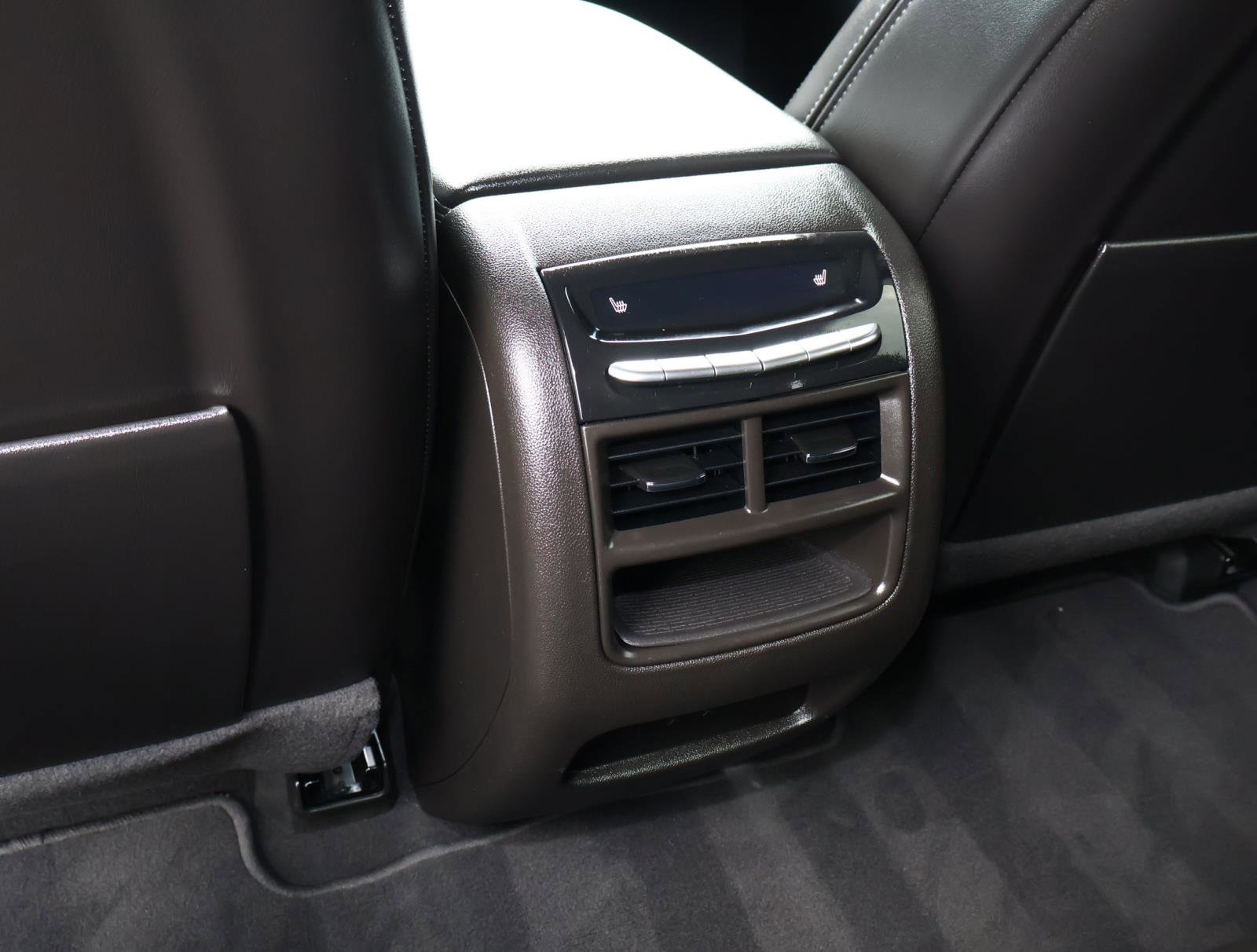 Certified 2023 Cadillac XT5 Sportv image 18