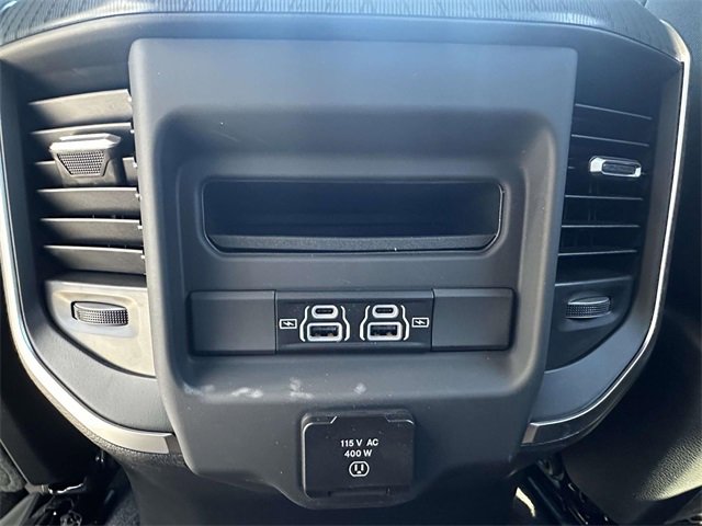 New 2026 RAM 1500 4x4 Crew Cab image 17