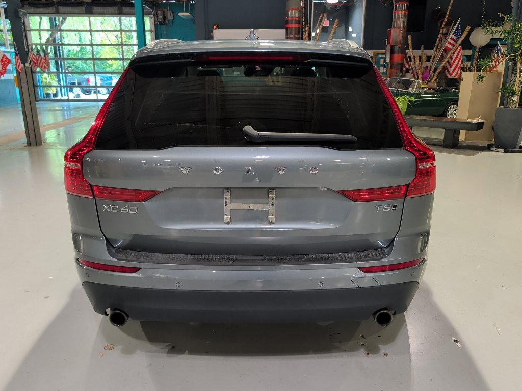 Used 2020 Volvo XC60 T5 Momentum AWD/4WD image 15