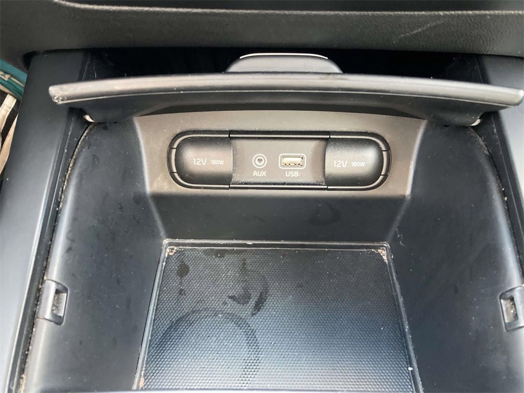 Used 2020 Kia Sorento LX image 20