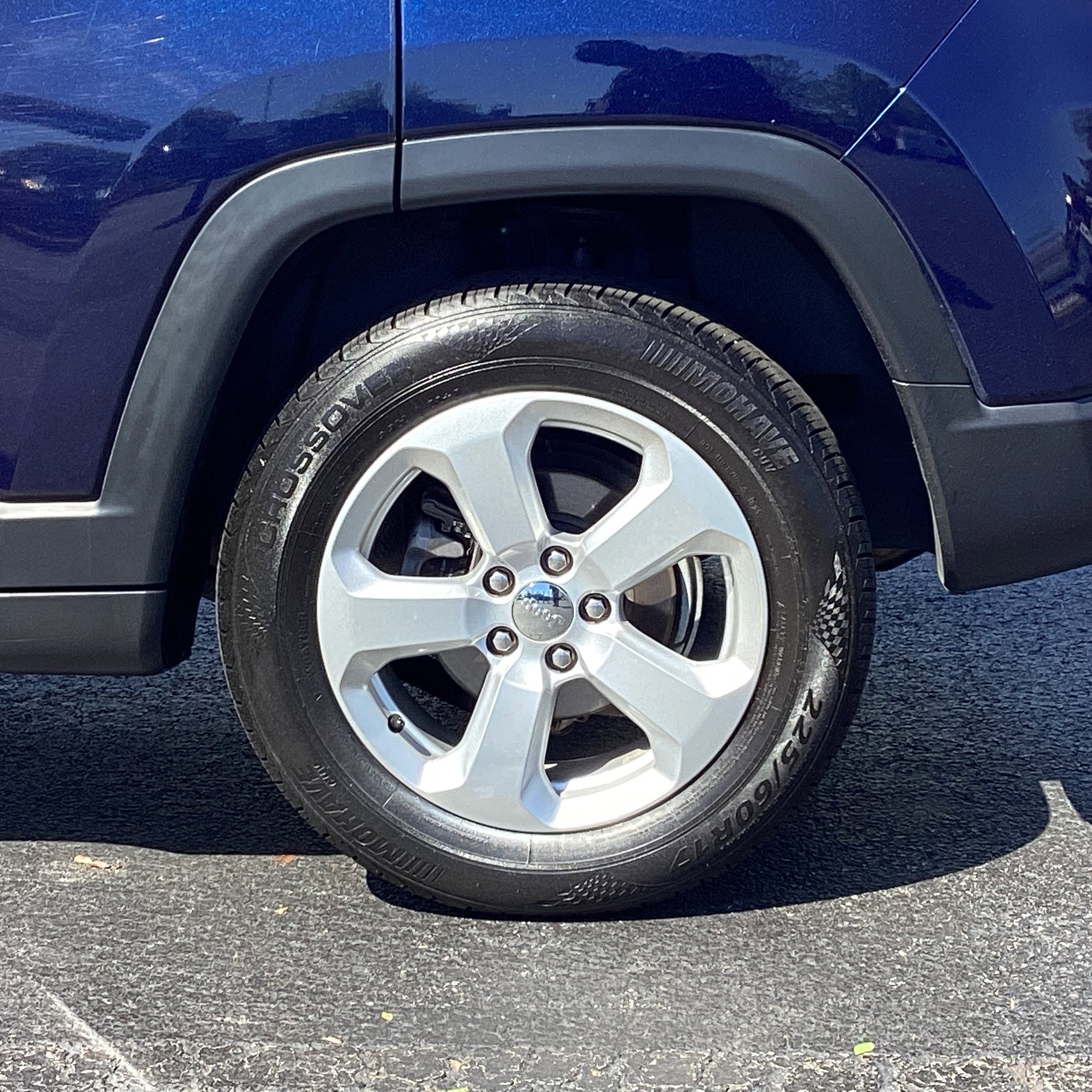 Used 2018 Jeep Compass Latitude w/ Popular Equipment Group image 10