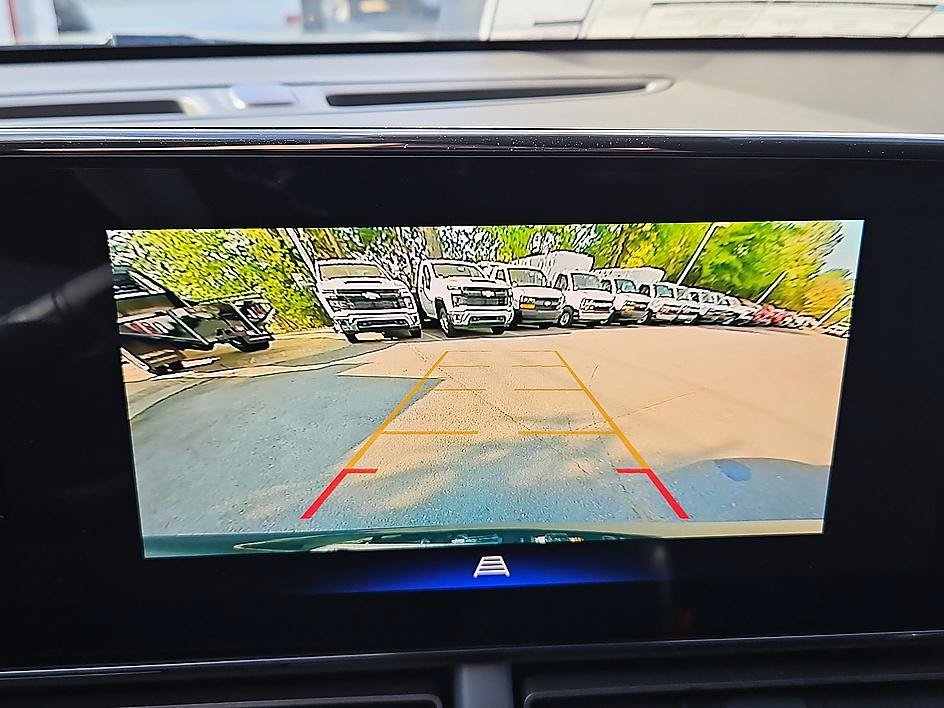 New 2026 Chevrolet Trax LT FWD image 19