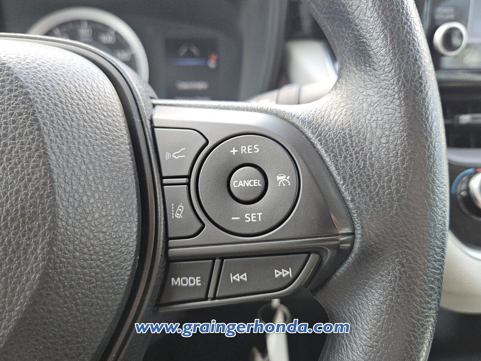 Used 2022 Toyota Corolla LE FWD image 20