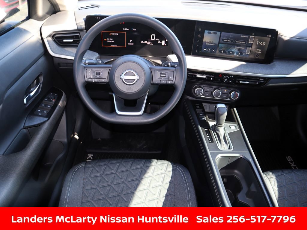 Used 2025 Nissan Kicks SV w/ Illumination Package image 15