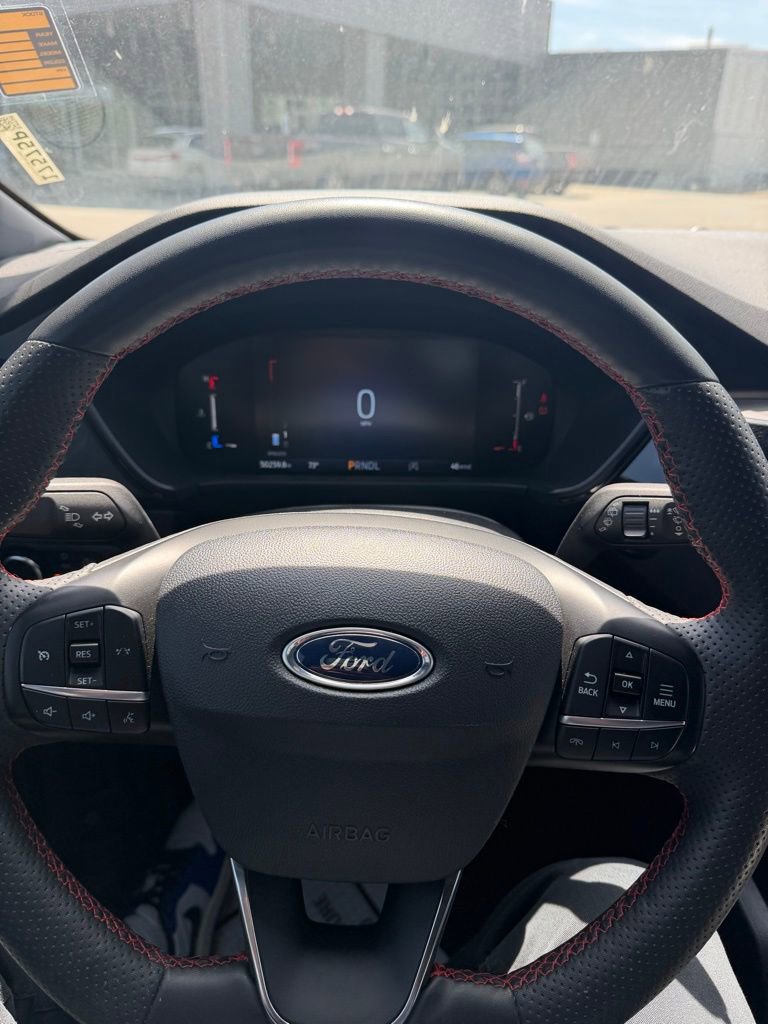 Used 2023 Ford Escape ST-Line image 10