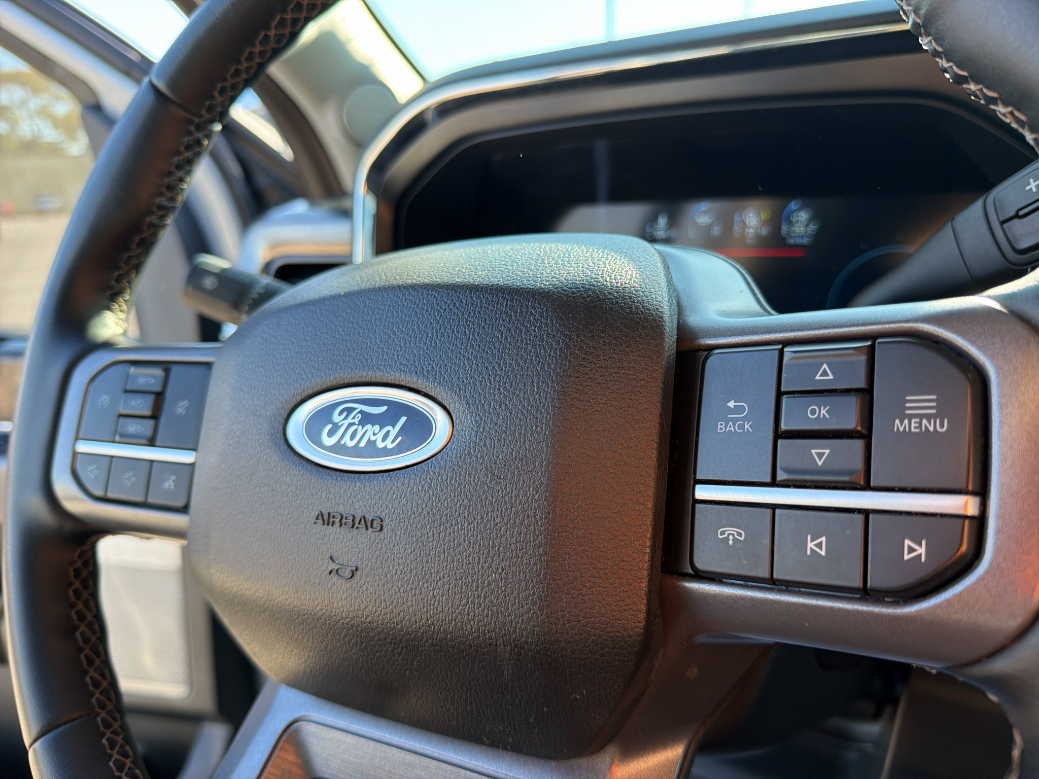Used 2025 Ford F250 Lariat w/ Chrome Package AWD/4WD image 17