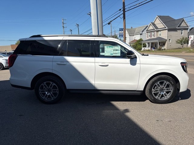 New 2025 Ford Expedition Active image 5