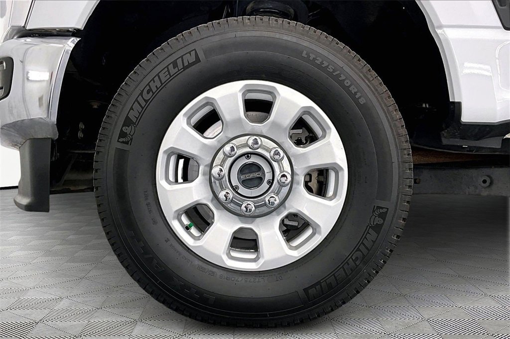 Used 2024 Ford F250 XLT w/ FX4 Off-Road Package image 9