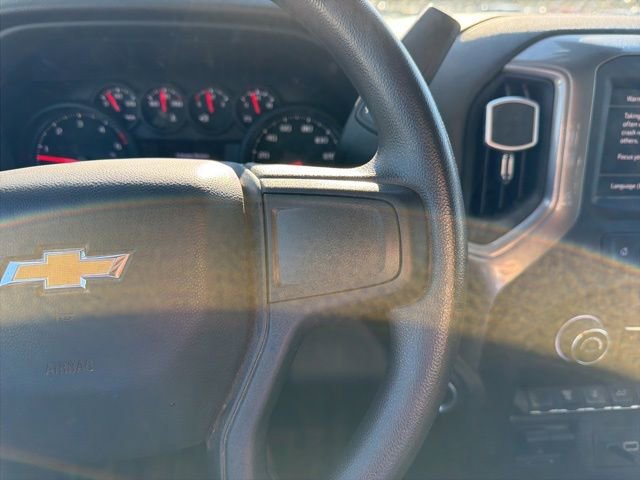 Used 2024 Chevrolet Silverado 3500 W/T image 22