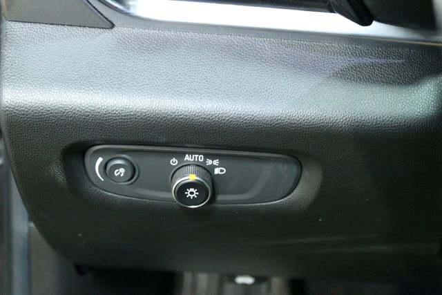 Used 2019 Chevrolet Traverse LS image 13