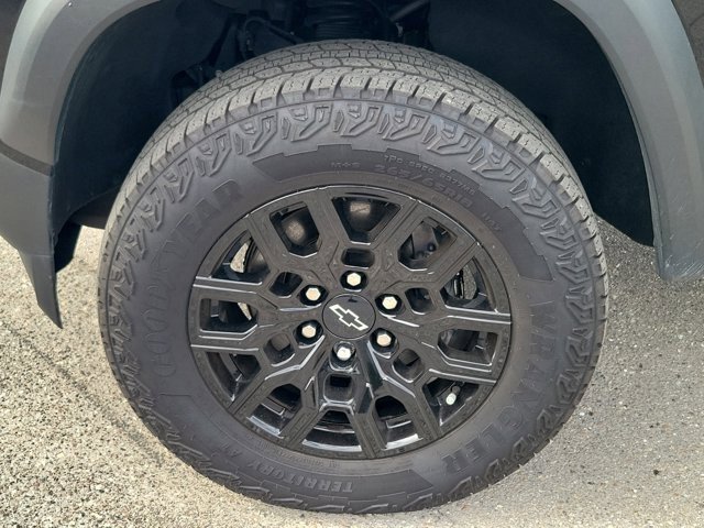 Used 2023 Chevrolet Colorado Trail Boss image 11