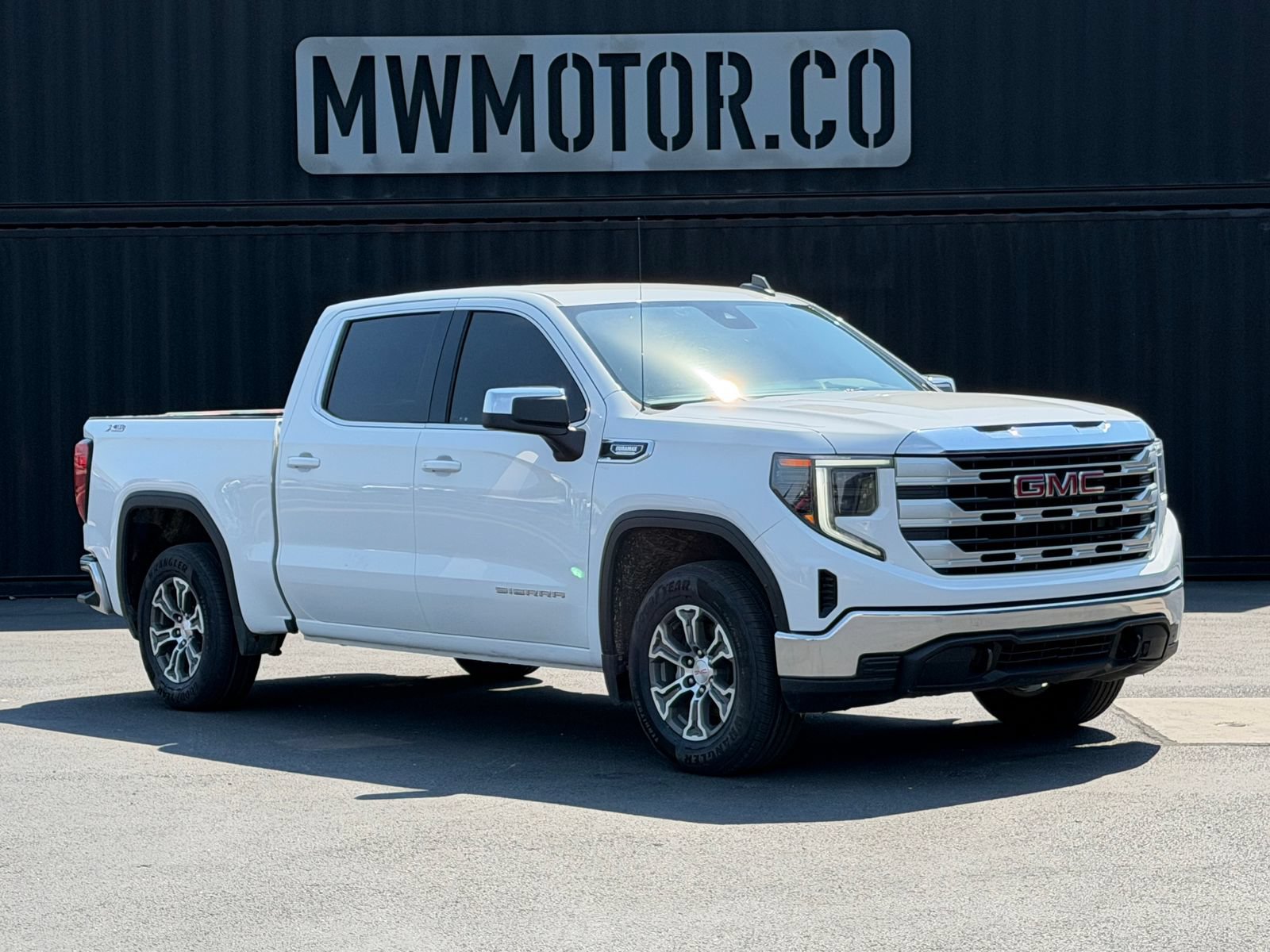 Used 2022 GMC Sierra 1500 SLE w/ X31 Off-Road Package
