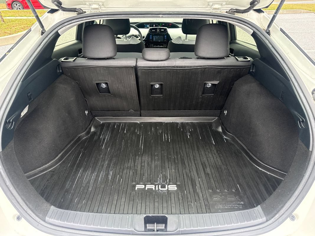 Used 2017 Toyota Prius Two FWD image 12