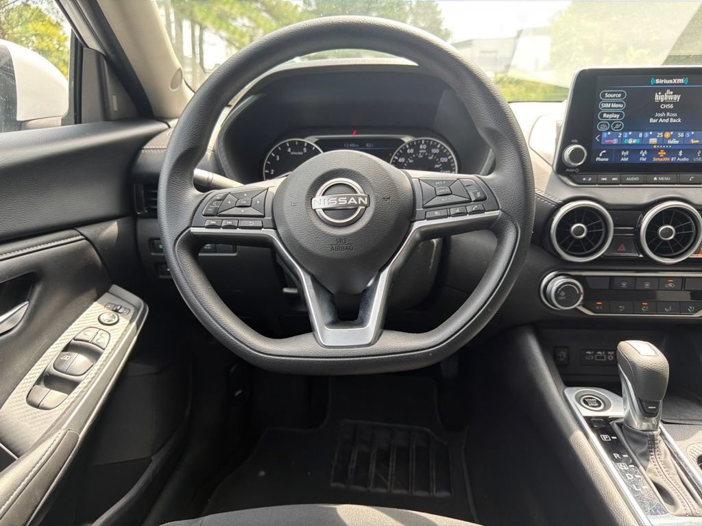 Used 2025 Nissan Sentra SV FWD image 9
