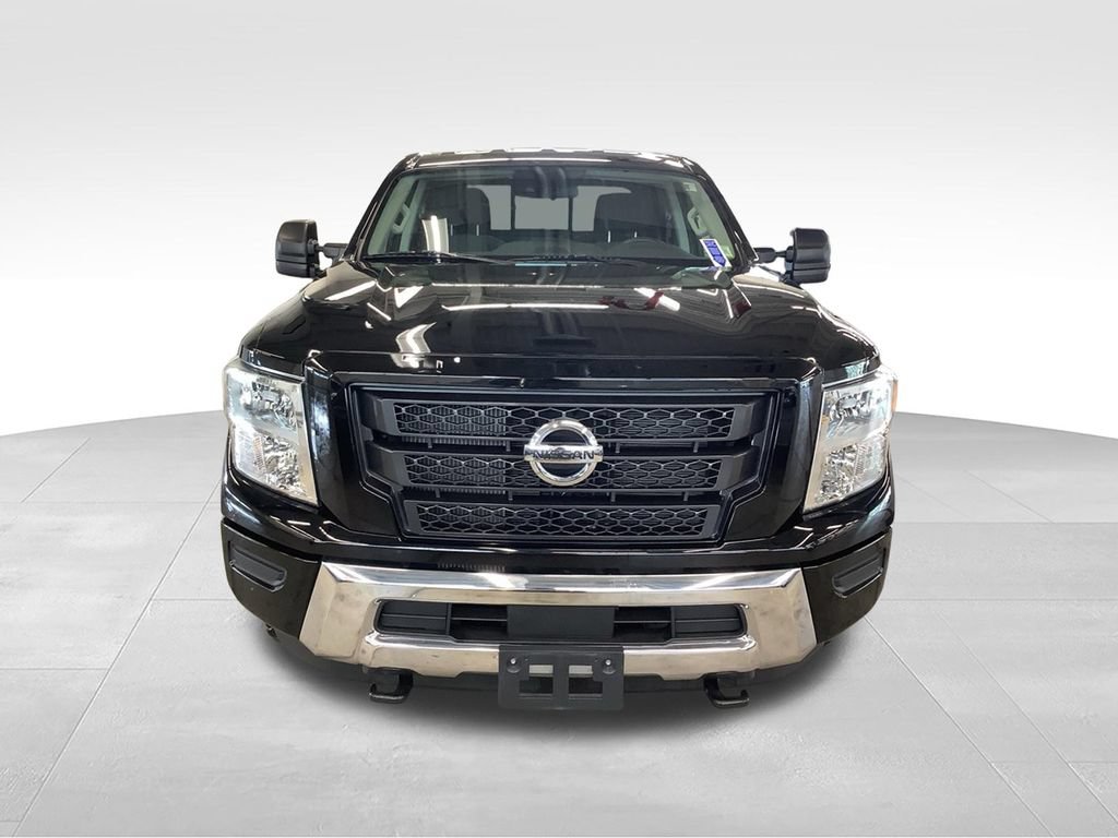 Used 2022 Nissan Titan SV AWD/4WD image 4