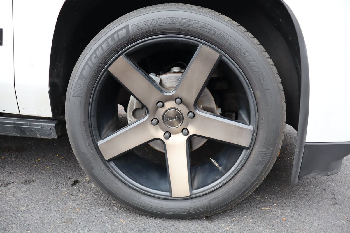 Used 2016 Cadillac Escalade Premium AWD/4WD image 46