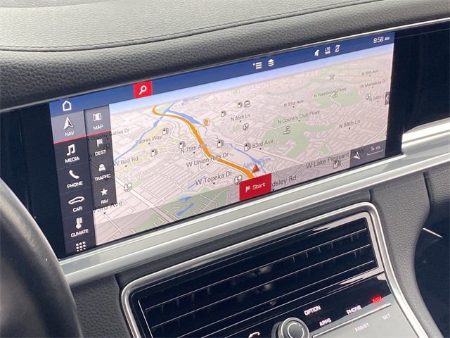 Used 2019 Porsche Panamera 4 image 28