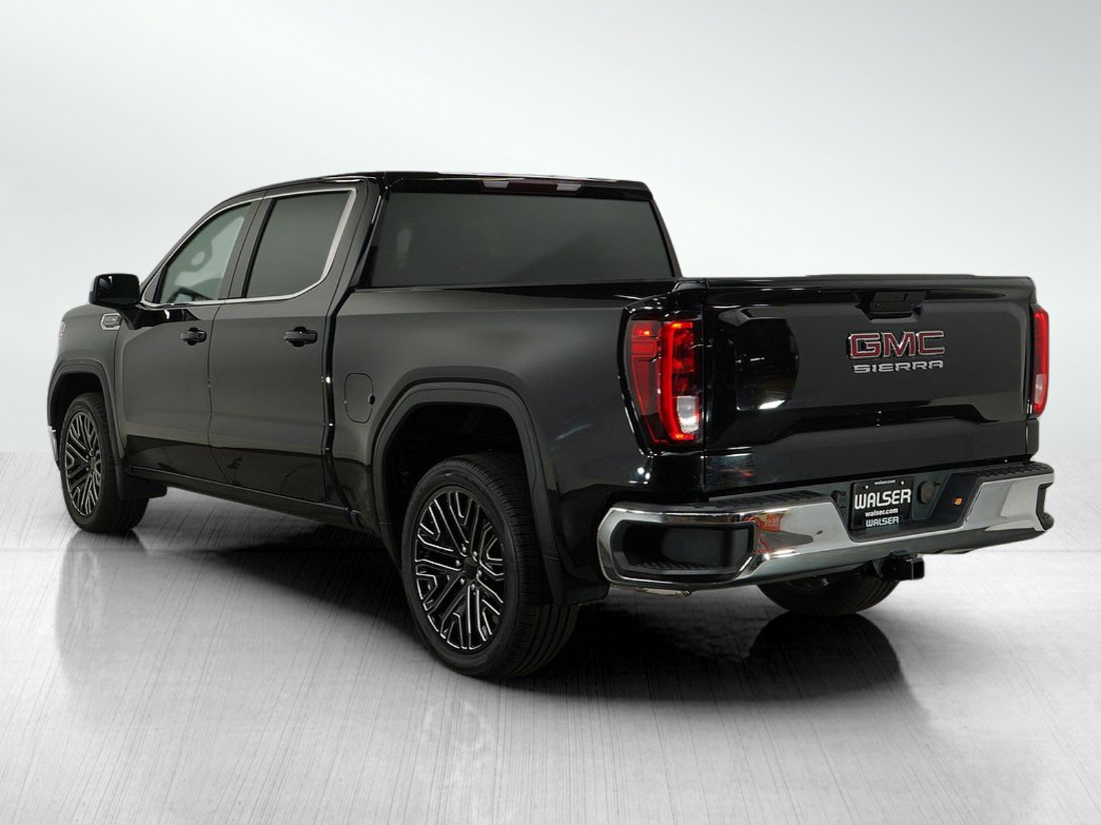 Used 2019 GMC Sierra 1500 SLE image 3