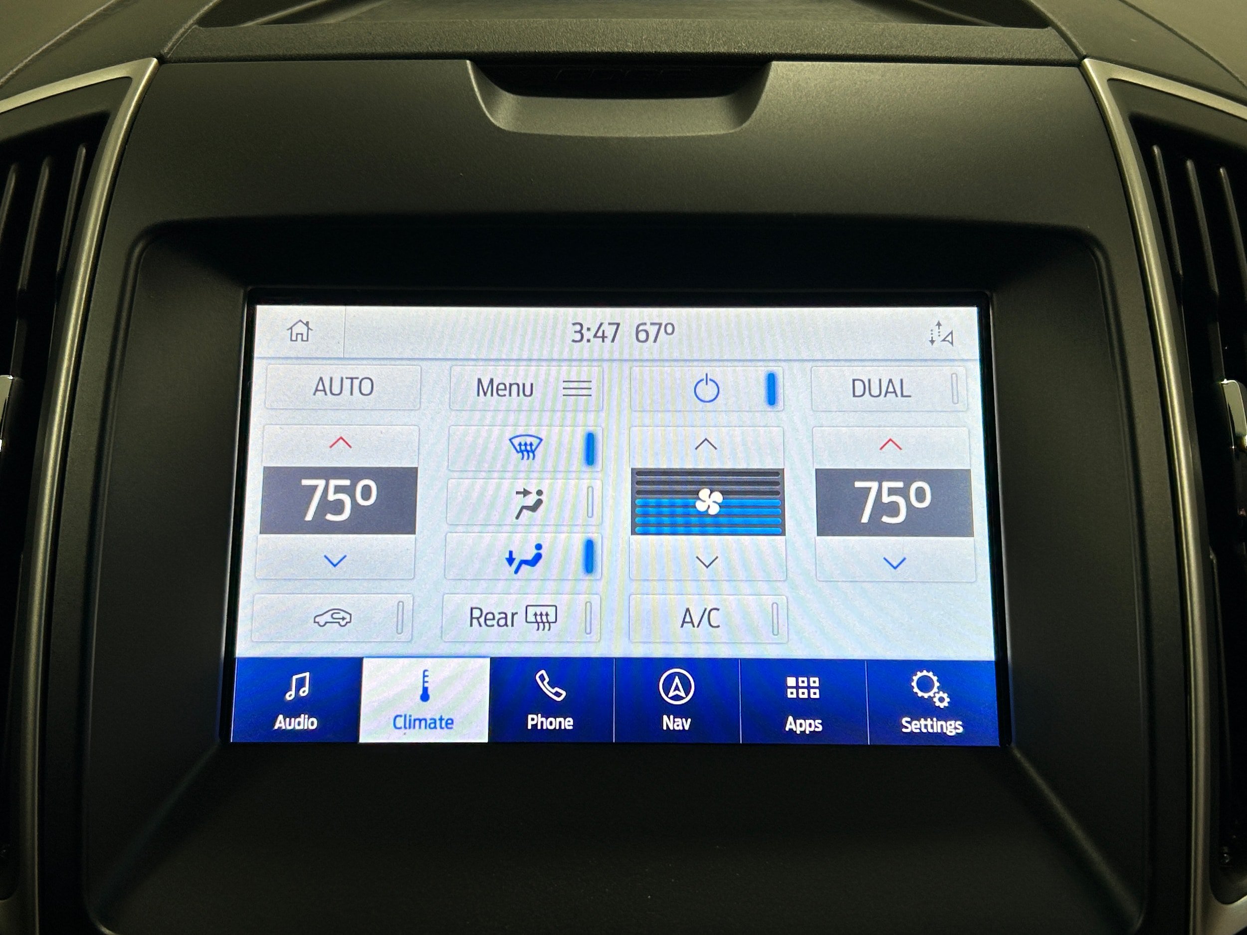 Used 2020 Ford Edge SEL w/ Cold Weather Package AWD/4WD image 6