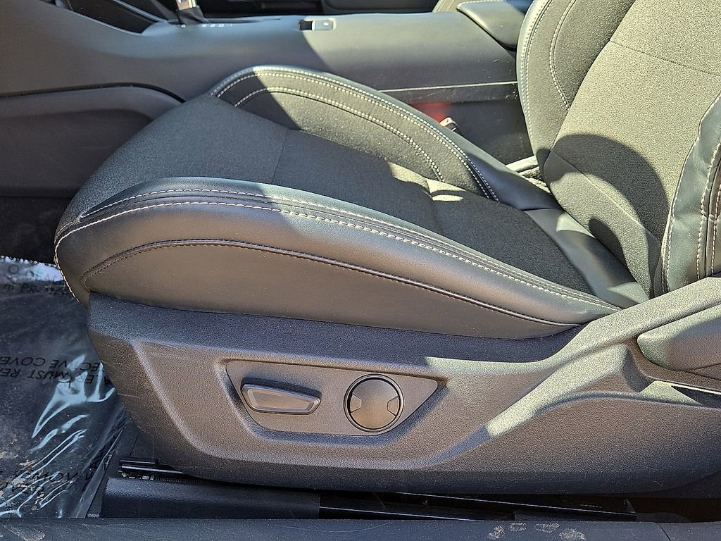 Used 2024 Ford Mustang EcoBoost image 20