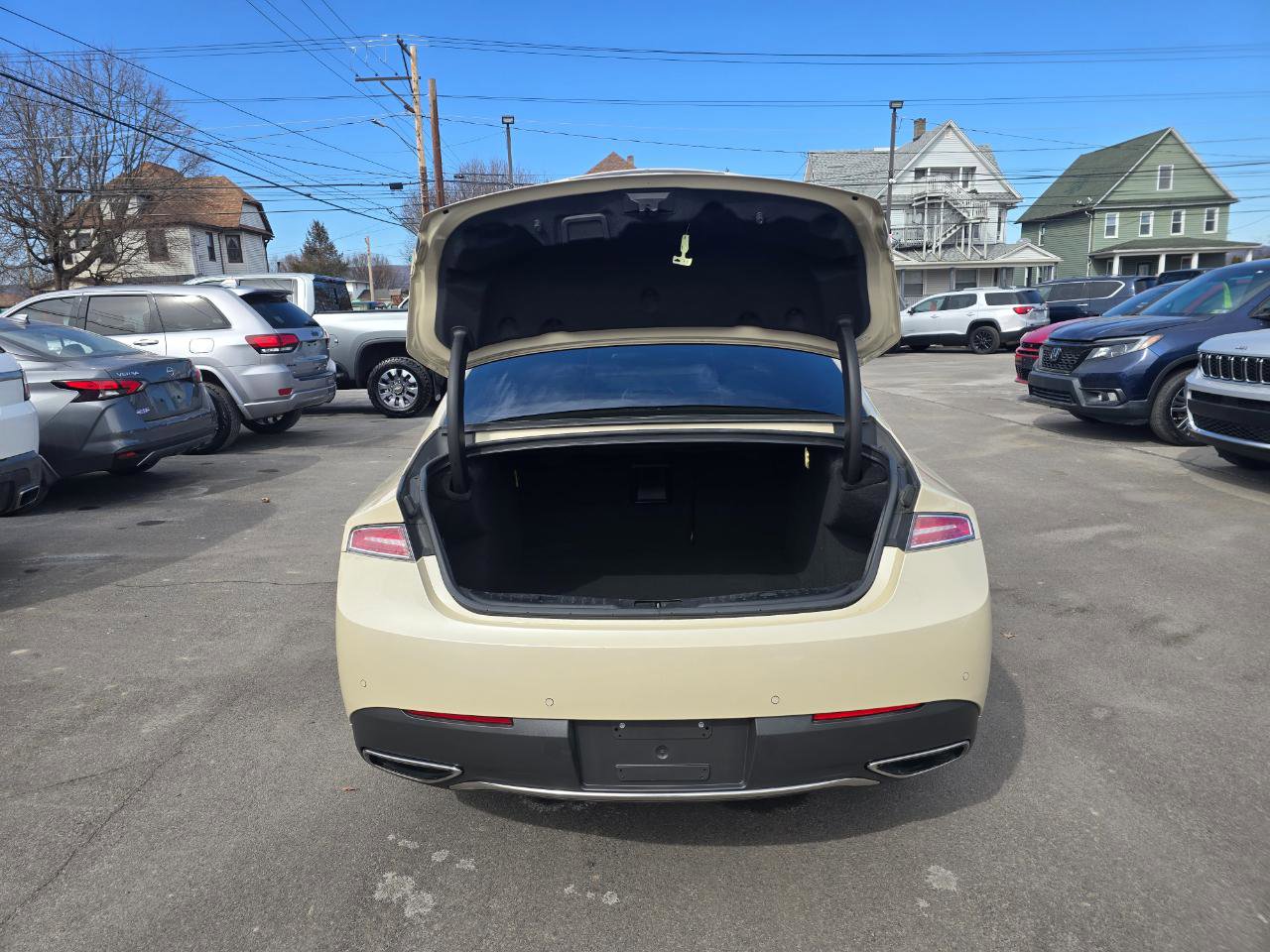 Used 2018 Lincoln MKZ Select w/ Select Plus Package AWD/4WD image 19