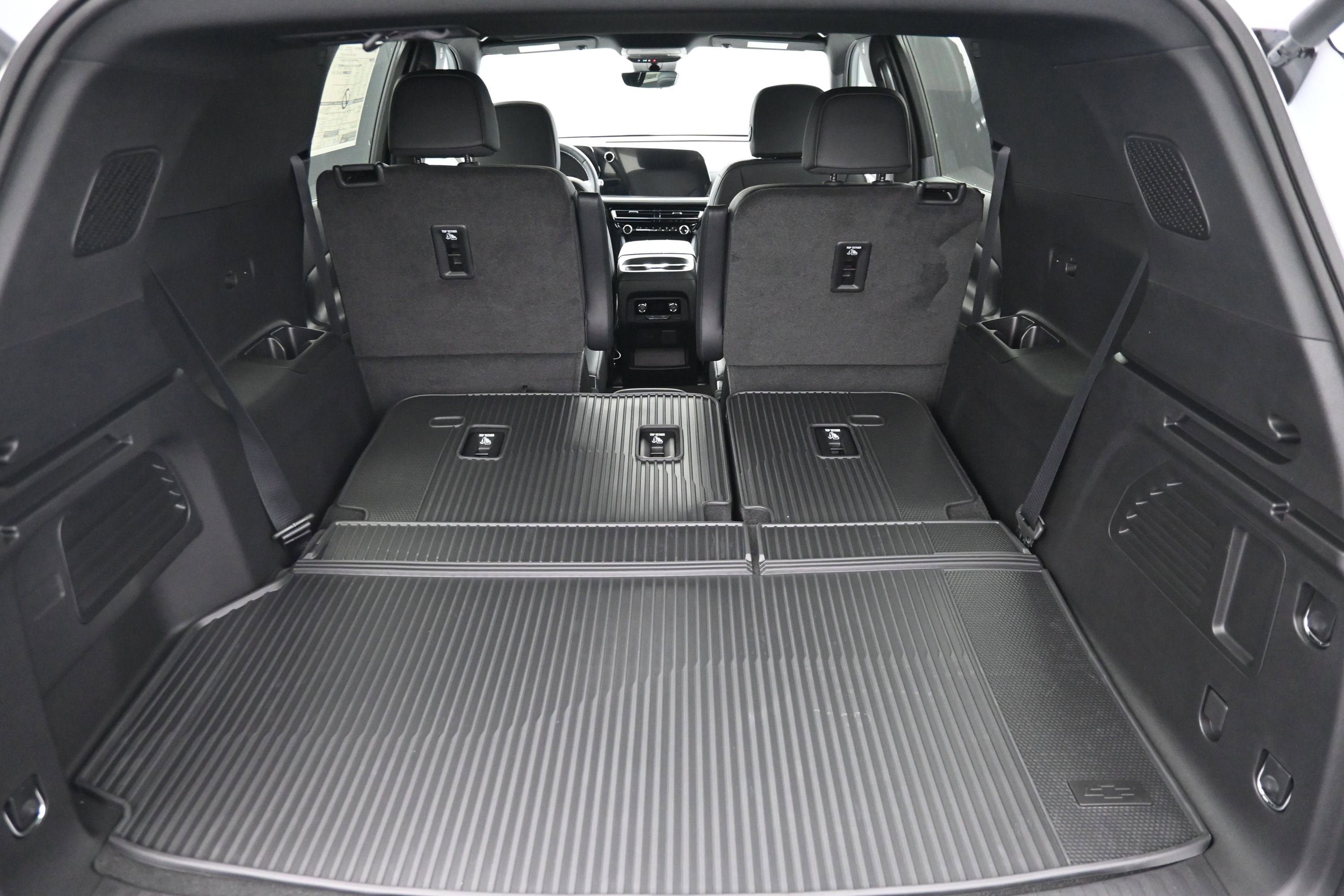 New 2026 Chevrolet Traverse LT FWD image 30