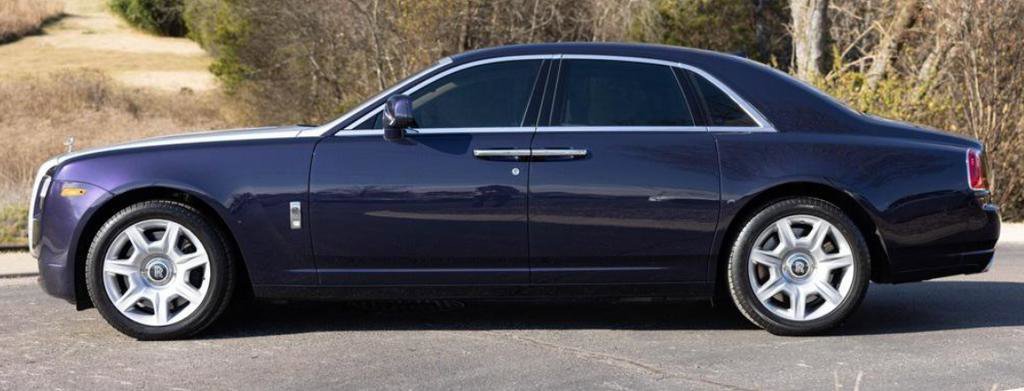 Used 2011 Rolls-Royce Ghost image 2