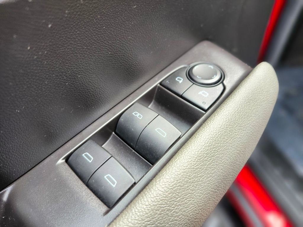 Used 2024 Chevrolet Colorado ZR2 w/ Technology Package AWD/4WD image 15