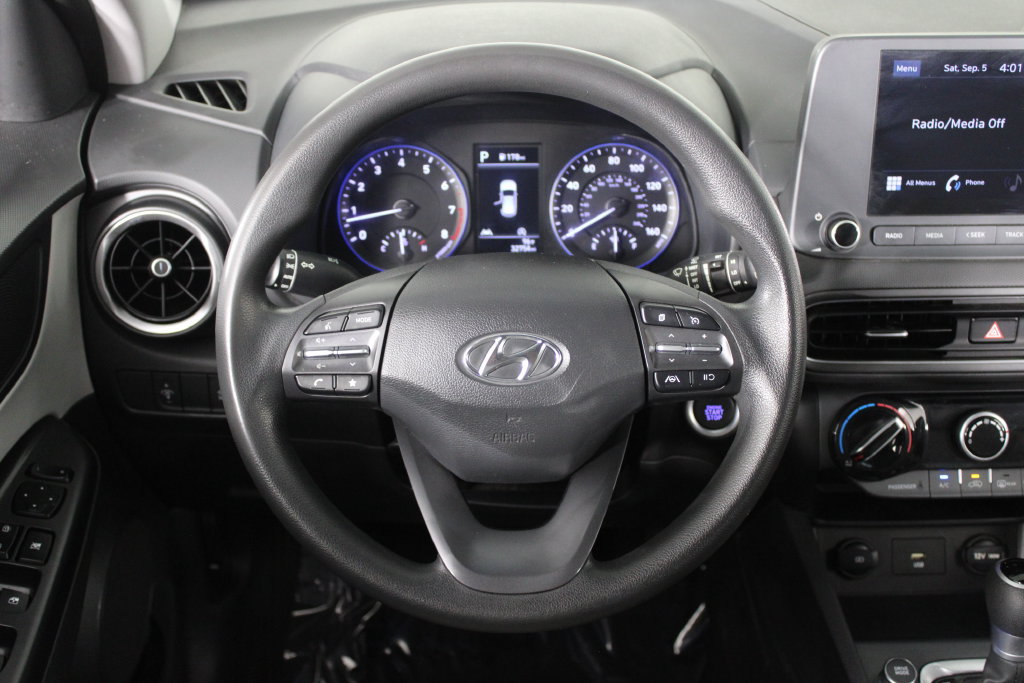 Used 2023 Hyundai Kona SEL FWD image 7