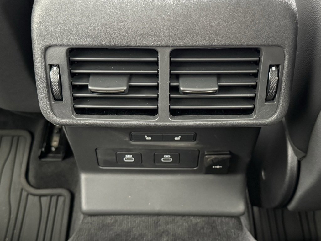 New 2025 Land Rover Range Rover Velar Dynamic SE image 36