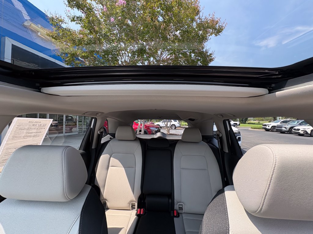 Used 2025 Honda CR-V EX image 13