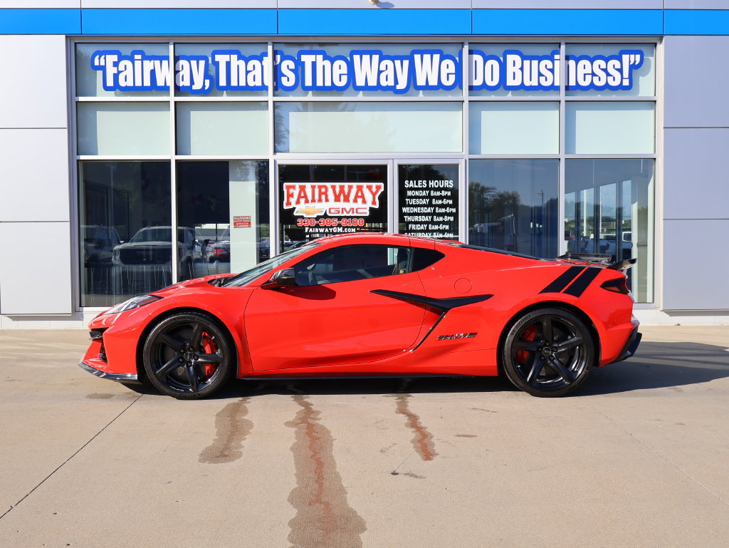 New 2027 Chevrolet Corvette Grand Sport w/ Z52 Sport Performance Package RWD image 9