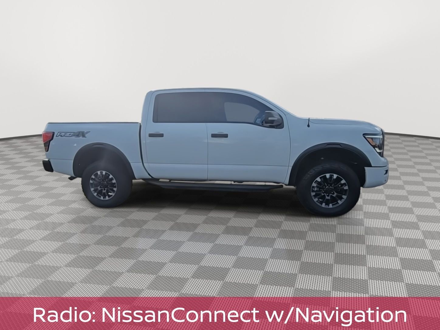 Used 2021 Nissan Titan PRO-4X w/ Pro-4x Convenience Package image 10