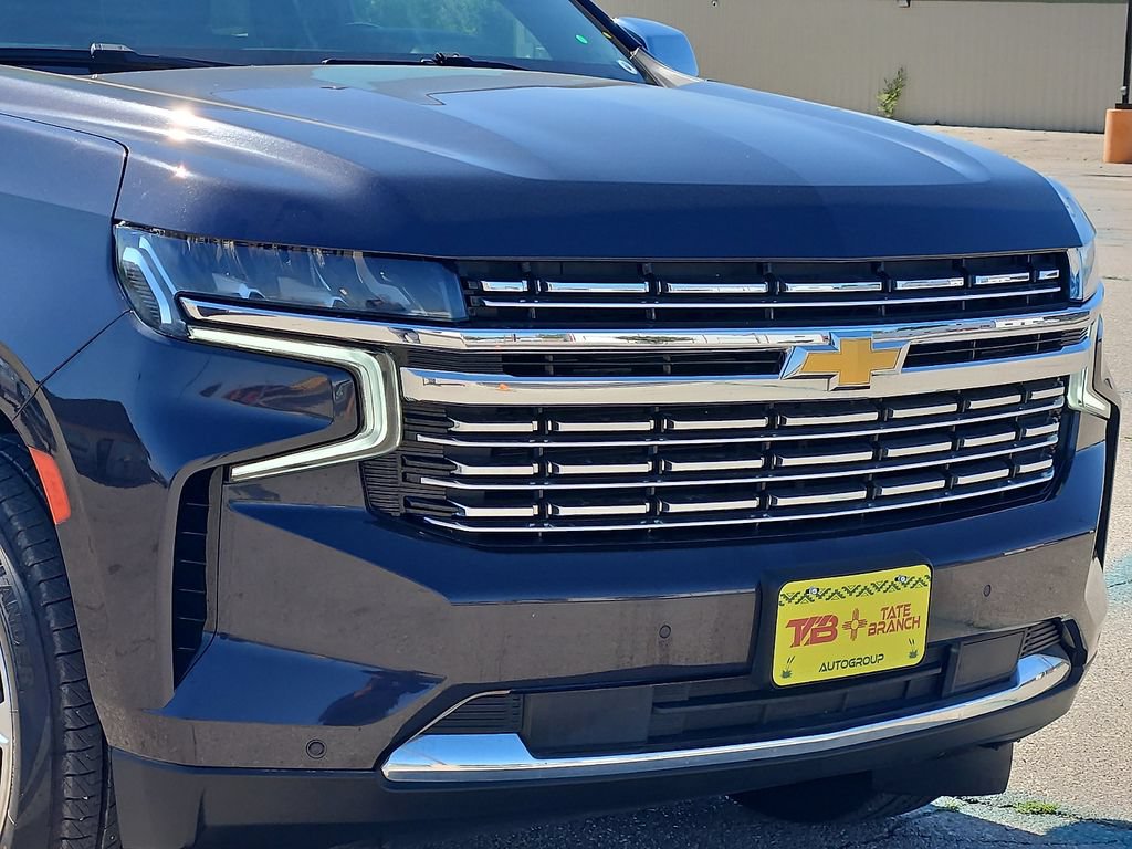 Used 2022 Chevrolet Suburban Premier RWD image 7