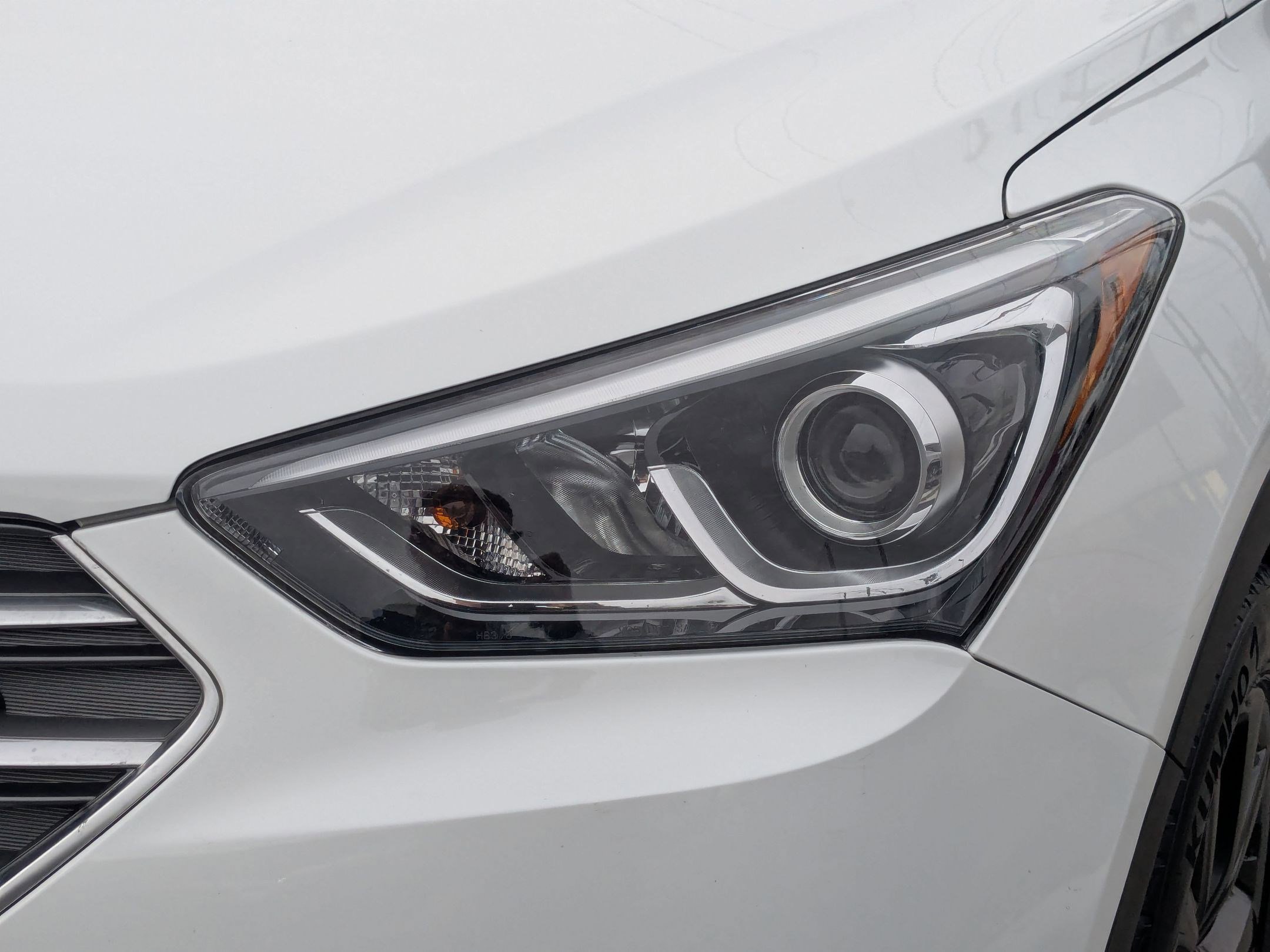 Used 2018 Hyundai Santa Fe Sport image 11