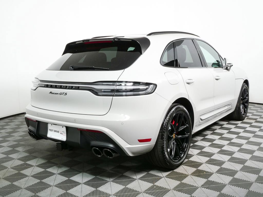 Certified 2025 Porsche Macan GTS image 29