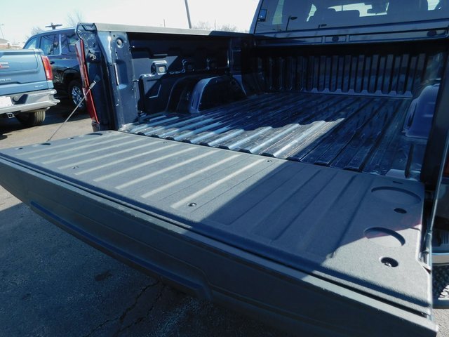 Used 2022 Chevrolet Silverado 1500 LT image 12