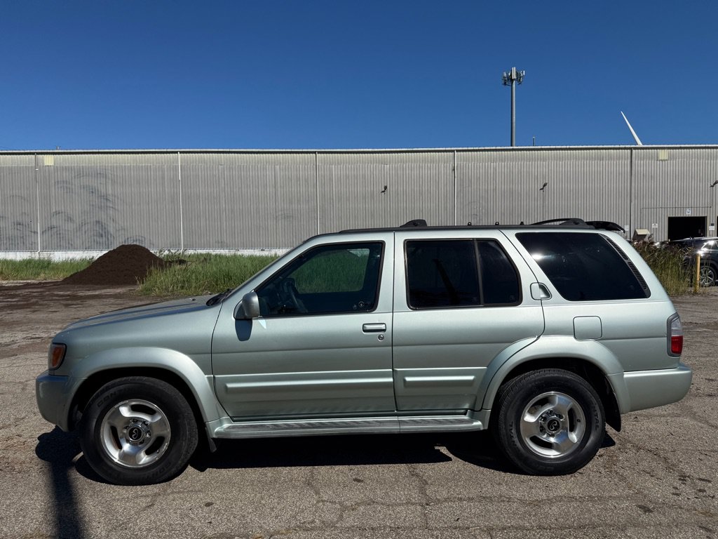 Used 2000 INFINITI QX4 4WD image 6