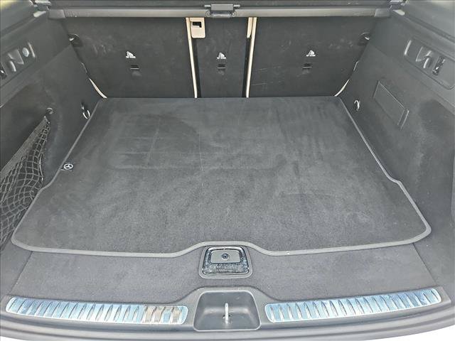 Used 2023 Mercedes-Benz GLC 300 image 6