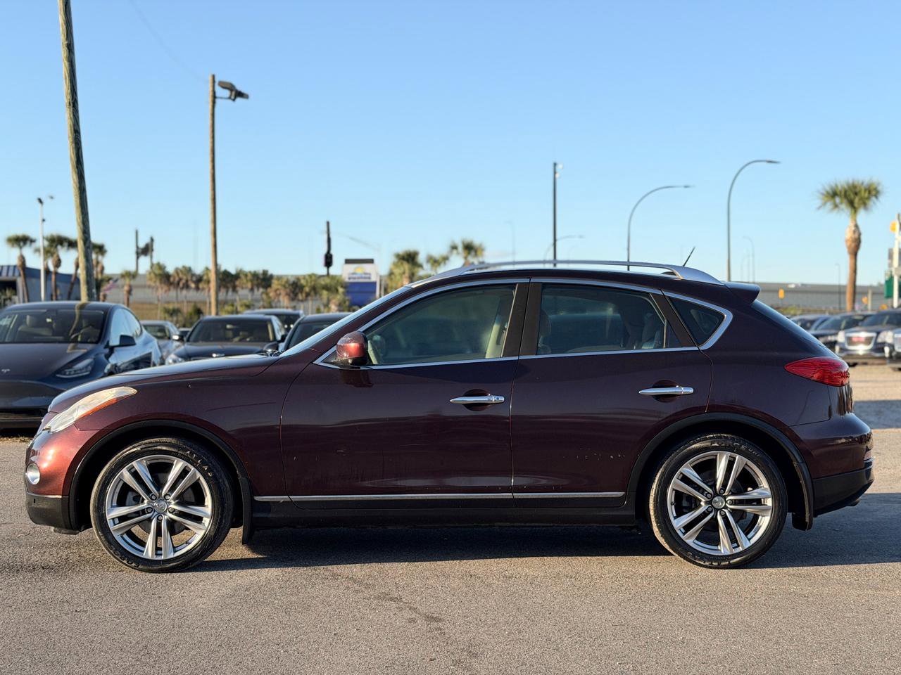 Used 2011 INFINITI EX35 Journey w/ Premium Pkg image 2