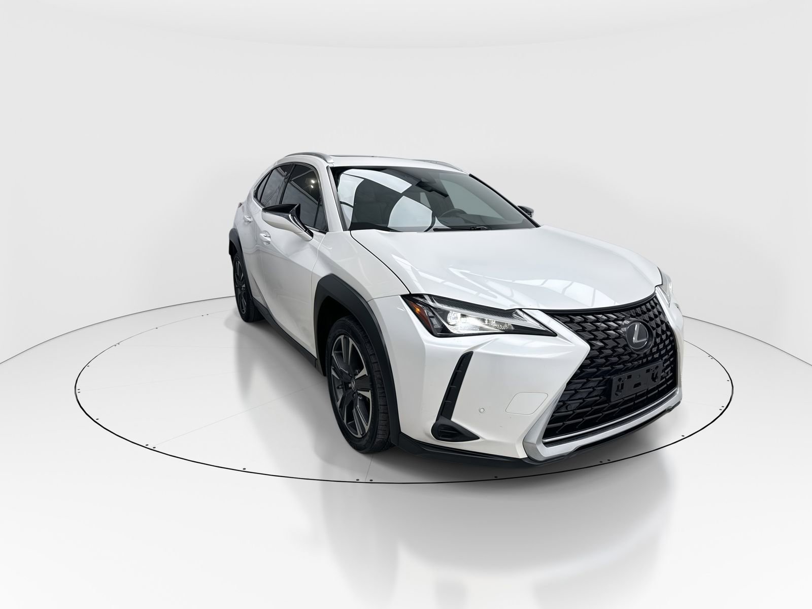 Used 2019 Lexus UX 200 w/ Premium Package image 2