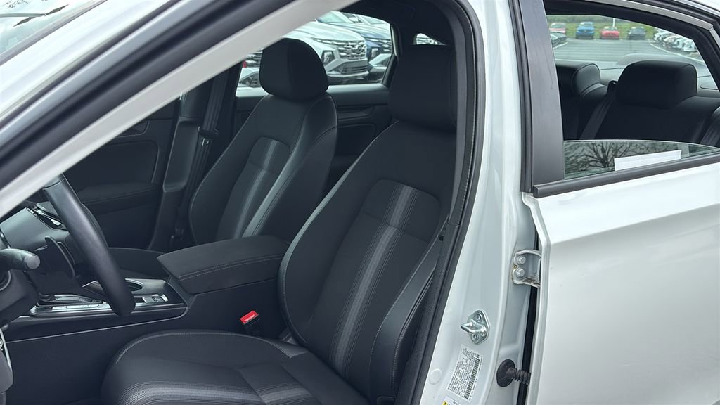 Used 2023 Honda Civic Sport image 10