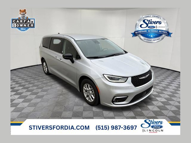 Used 2024 Chrysler Pacifica Touring-L